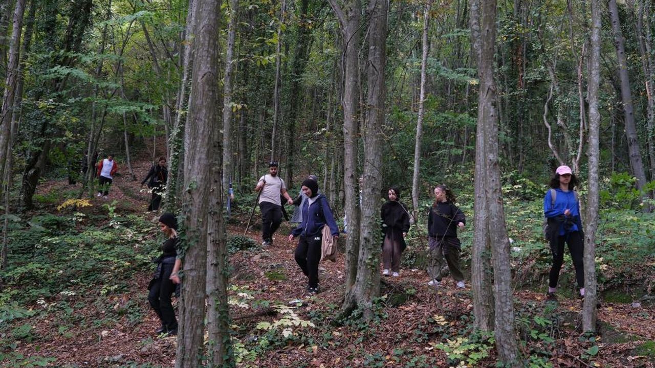 Sonbaharın büyüsü Sakarya’da yaşandı: 9 parkurda doğa yürüyüşü heyecanı