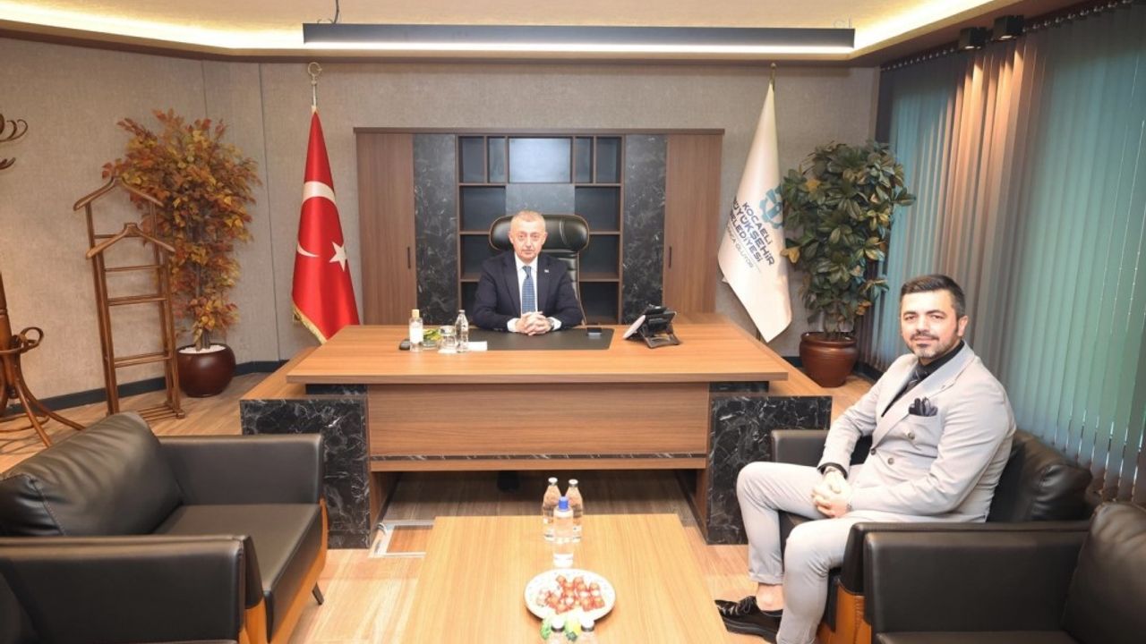 Başkan Büyükakın, Derince Hastanesi Başhekimi Dr. Emre Sertel’i Ağırladı