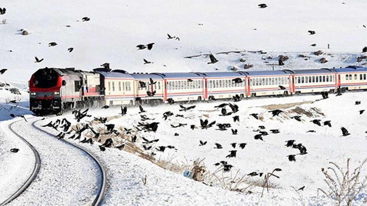Rayların Üzerinde Kış Masalı Başlıyor: Turistik Doğu Ekspresi Sezonu Açıyor