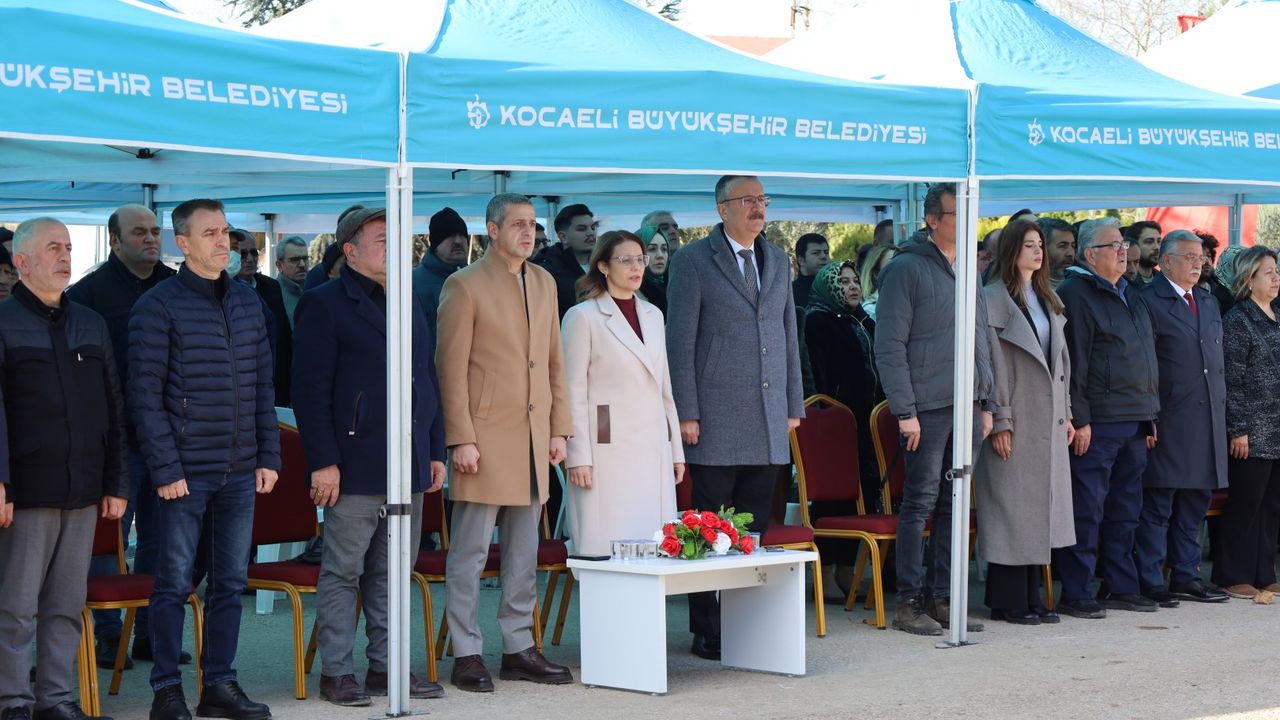 Kocaeli’de 3.600 Trabzon Hurması Fidanı Üreticilerle Buluştu