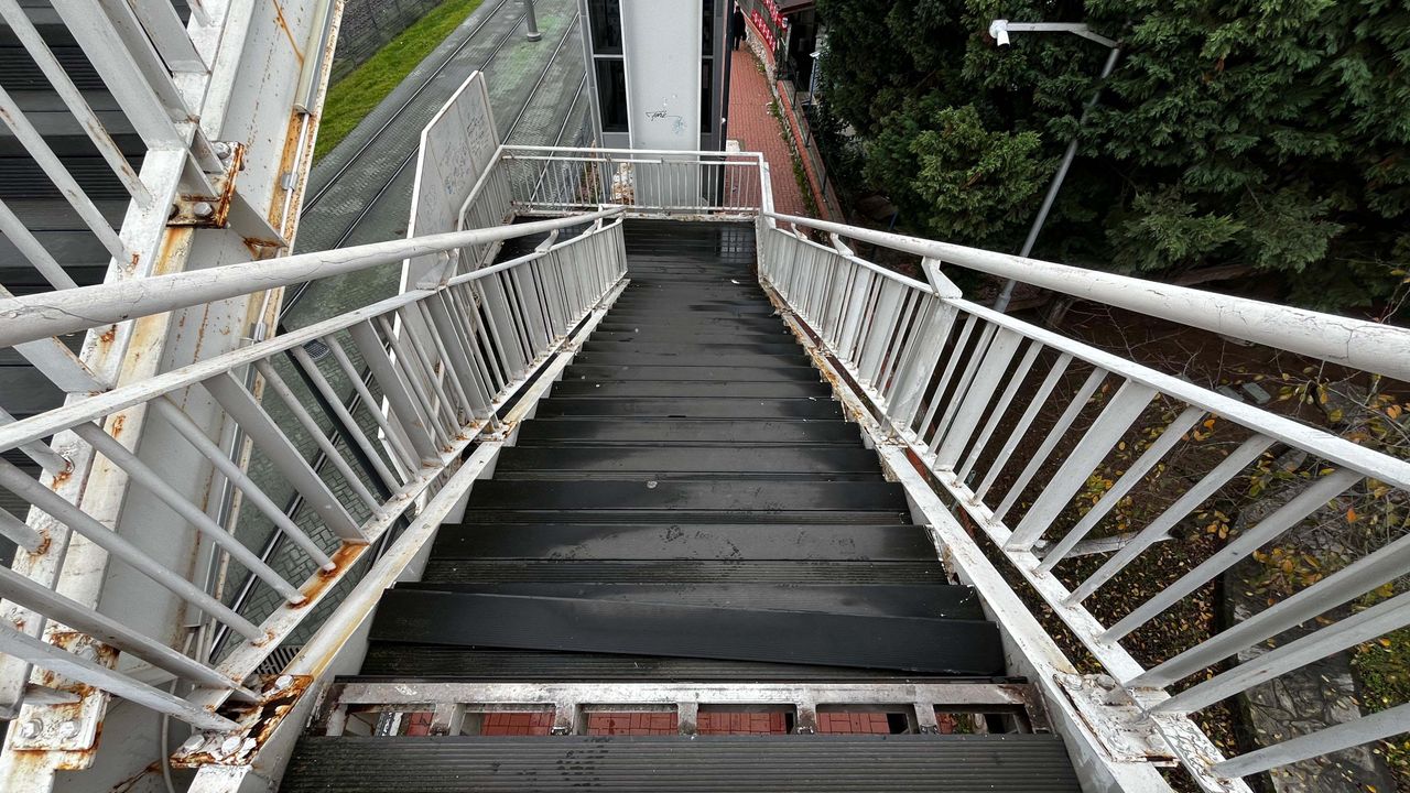 Üst Geçitler Kocaeli Büyükşehir’le Daha Dayanıklı ve Güvenli Hale Geliyor