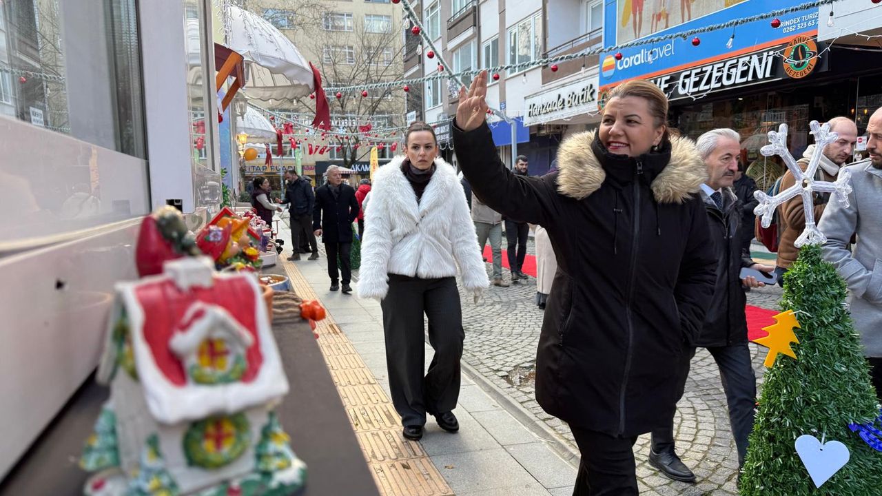 Başkan Hürriyet’ten çağrı: “Çocuğunuzu alın gelin, birlikte yeni yıla girelim”