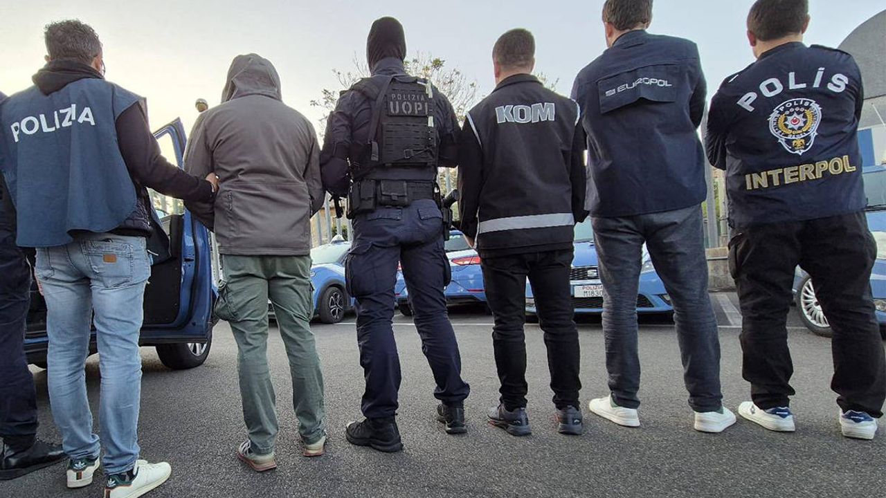 'Daltonlar' davasında jandarmaya yönelik saldırıya 3 avukat hakkında gözaltı kararı