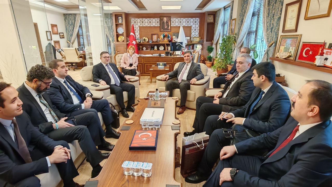 GTÜ ile Azerbaycan Savunma Sanayii Bakanlığı Arasında İş Birliği Toplantısı