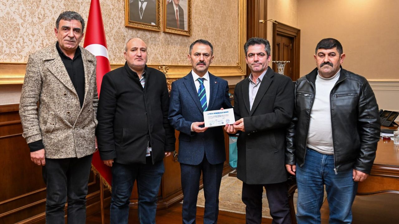 Çayırova Erzurumlular Derneği’nden Vali İlhami Aktaş’a anlamlı davet