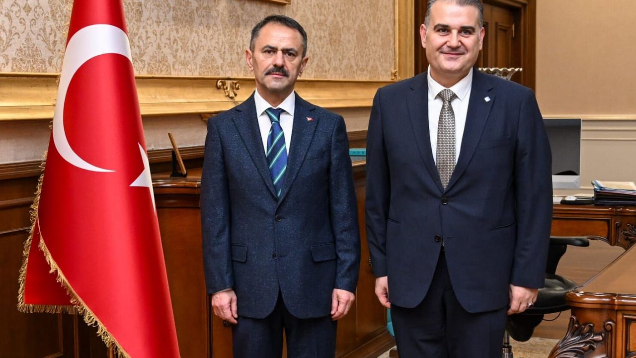 Gölcük Kent Konseyi Başkanı Fatih Bayram’dan Vali İlhami Aktaş’a ziyaret