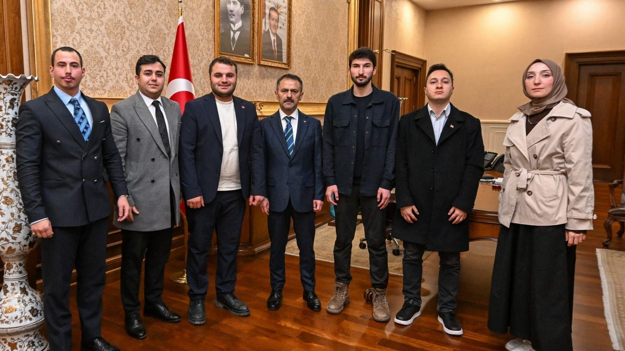Genç Proje Yazarları Derneği’nden Vali İlhami Aktaş’a ziyaret