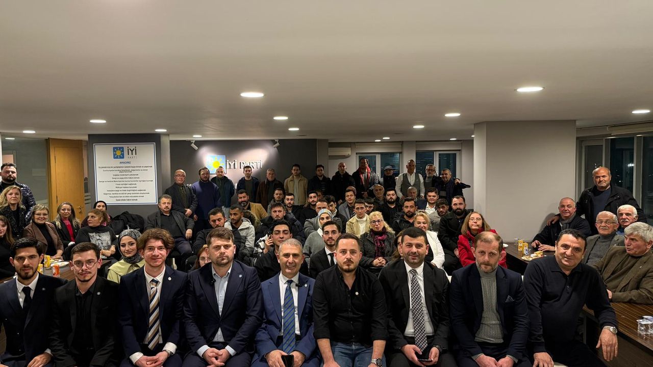 İYİ Parti Kocaeli Gençlik Kolları 4 İlçede Yeni Yapılanmayla Sahaya İndi