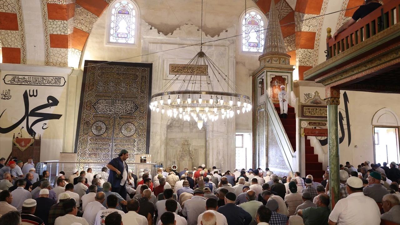 Diyanet’in Bu Hafta Cuma Hutbesindeki Konusu Nedir?