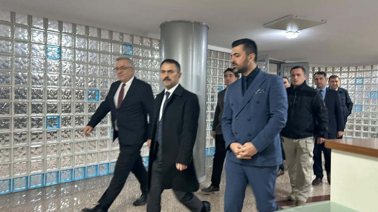 Vali İlhami Aktaş’tan Derince Eğitim ve Araştırma Hastanesi’ne Ziyaret