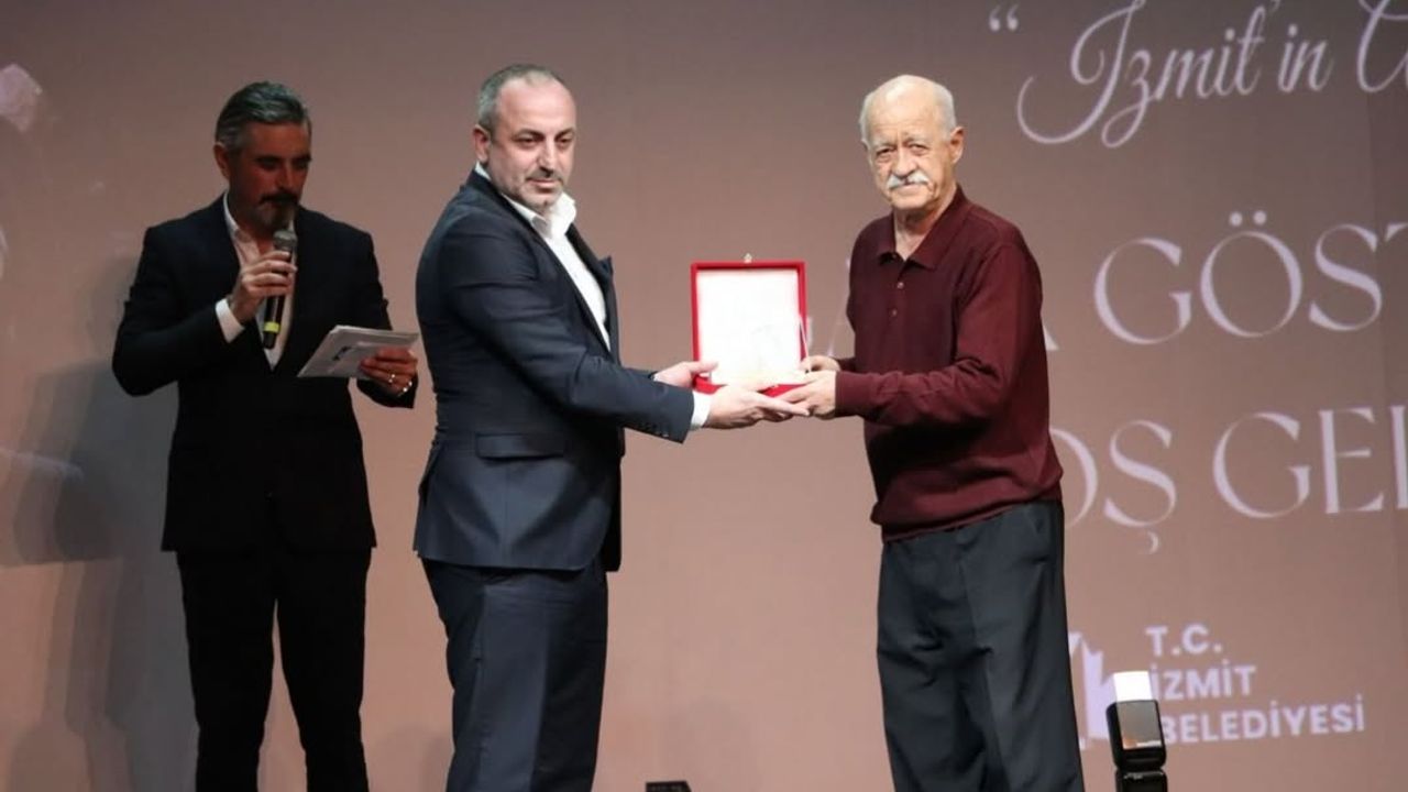 İlker Kazan’dan “Leyla Hanım” tepkisi: “İzmit halkı hâlâ bu filmi izleyemedi”