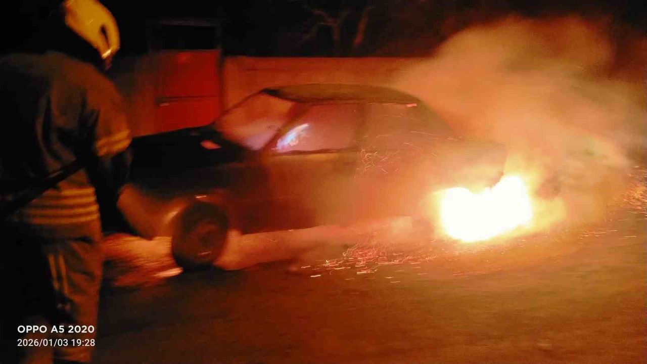 Gönen’de Araç Yangını Paniğe Yol Açtı