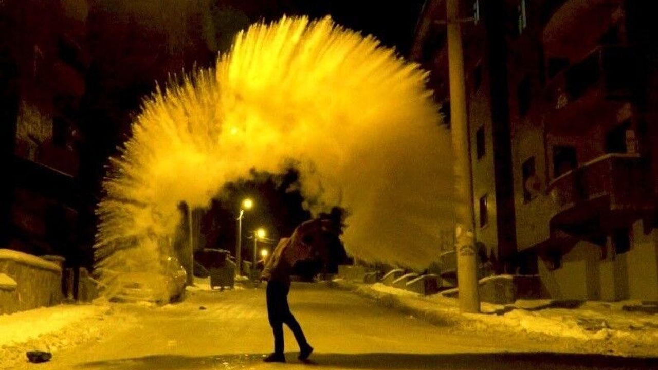 Kaynar Su Havada Buz Oldu: Soğuk Hava Hayatı Olumsuz Etkiliyor