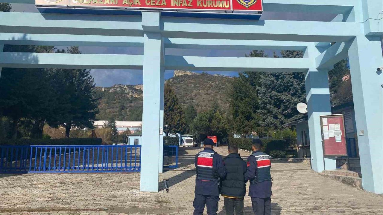 Aranan şahıs yakalandı: 2 yıl 1 ay hapis cezası bulunuyordu