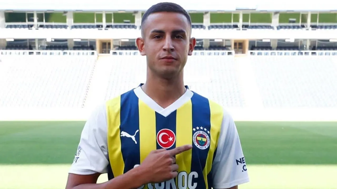 Fenerbahçe'de Bartuğ Elmaz Karagümrük'e kiralandı