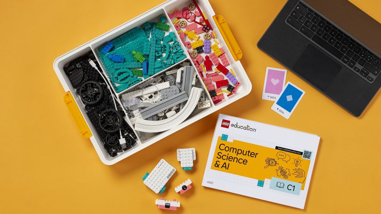 LEGO Education’dan Bilgisayar Bilimi ve Yapay Zeka İçin Yeni Öğrenme Çözümü