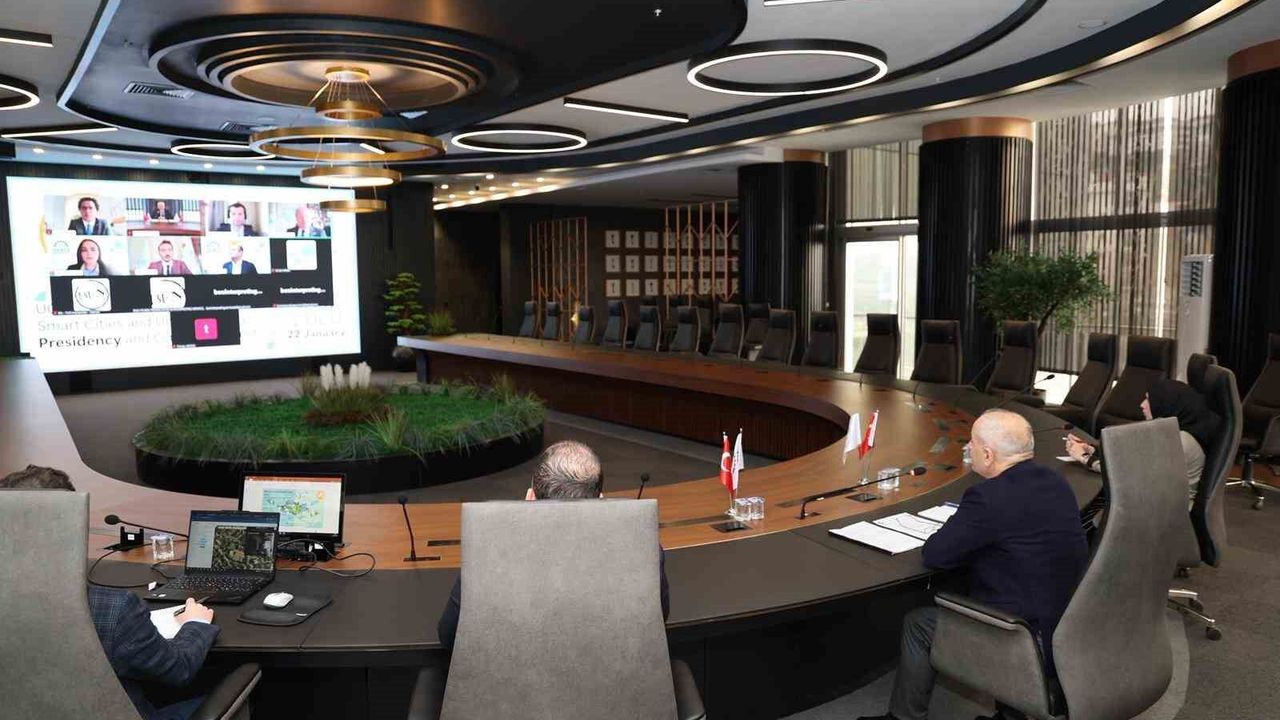 Akıllı şehirler ve kentsel mobilite Gebze'nin ev sahipliğinde konuşuldu