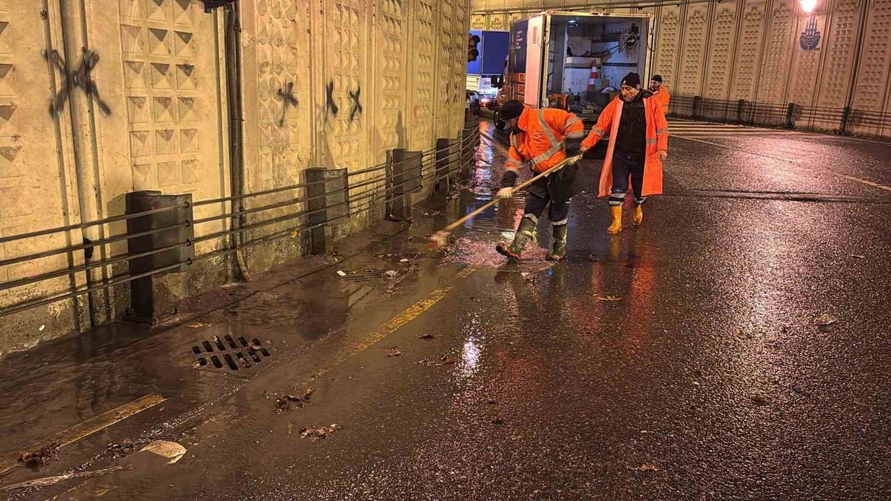 AKOM'dan İstanbul için kar uyarısı: Hava sıcaklığı 3 dereceye kadar düşecek