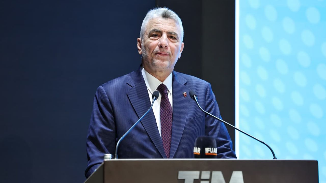 Bakan Bolat: ''İhracatta 400 milyar dolar sınırına dayandık''