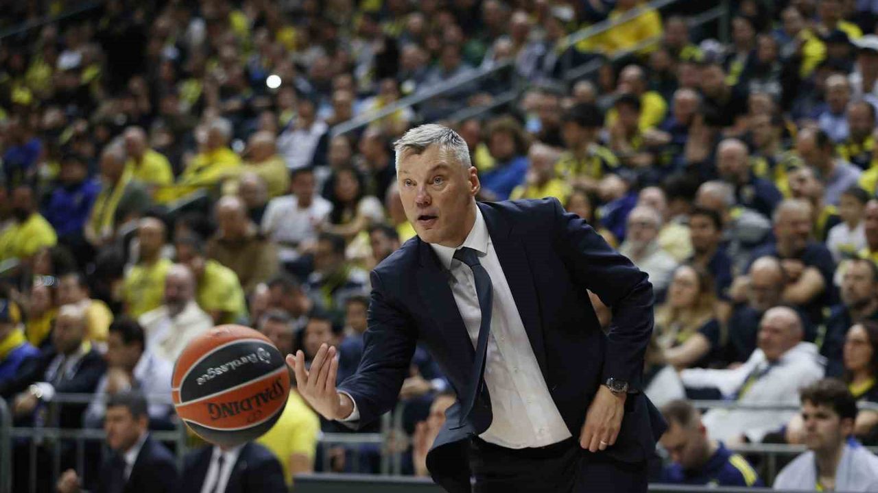 Euroleague’de dev kapışma: Fenerbahçe Valencia’yı son saniyelerde yıktı