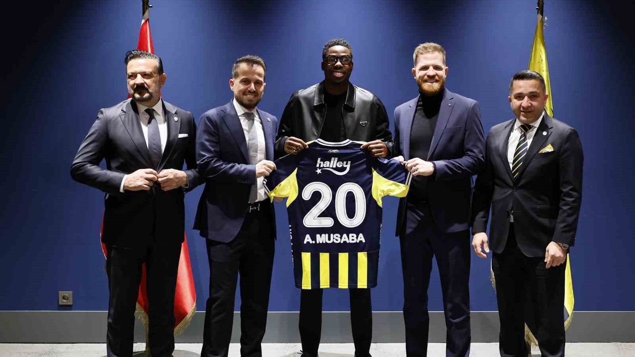 Fenerbahçe, Anthony Musaba’yı Kadrosuna Kattı: 4.5 Yıllık İmza!