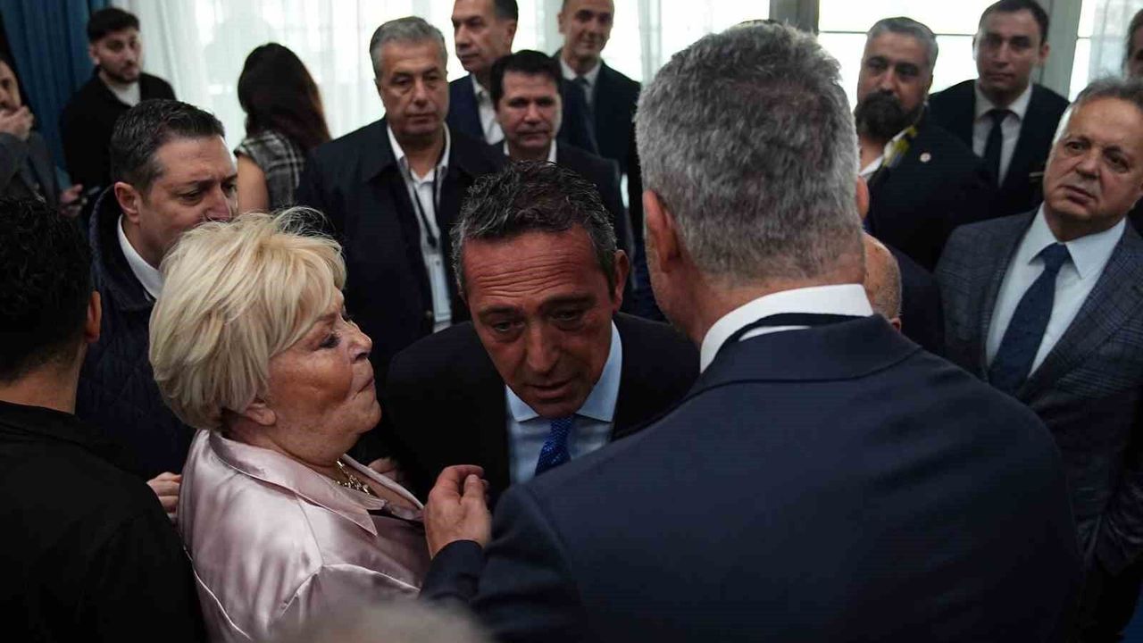 Fenerbahçe’de gözler Divan Kurulu’nda: Mali bağımsızlık ve şampiyonluk mesajları