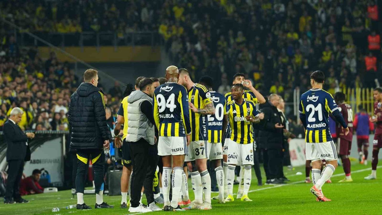 Fenerbahçe'nin Galibiyet Serileri Kadıköy'de Son Buluyor