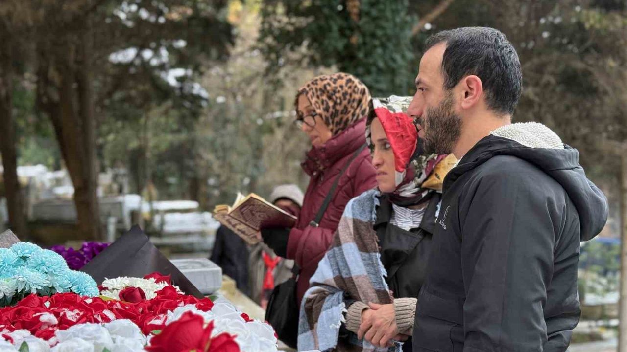 Ferdi Tayfur, Vefatının 1. Yılında Mezarı Başında Anıldı