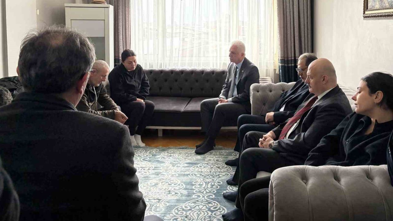 Vali Davut Gül’den Atlas Çağlayan’ın Ailesine Taziye Ziyareti