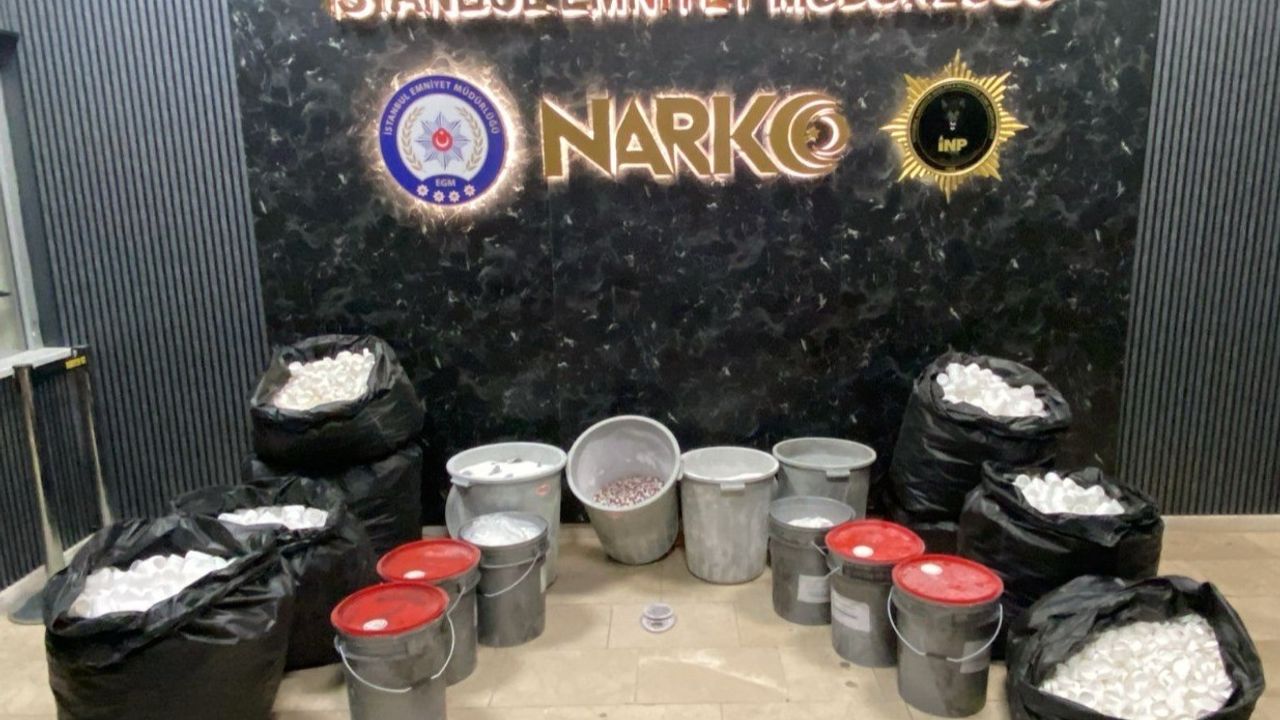 İstanbul'da 591 bin 250 adet sentetik ecza hapı ele geçirildi