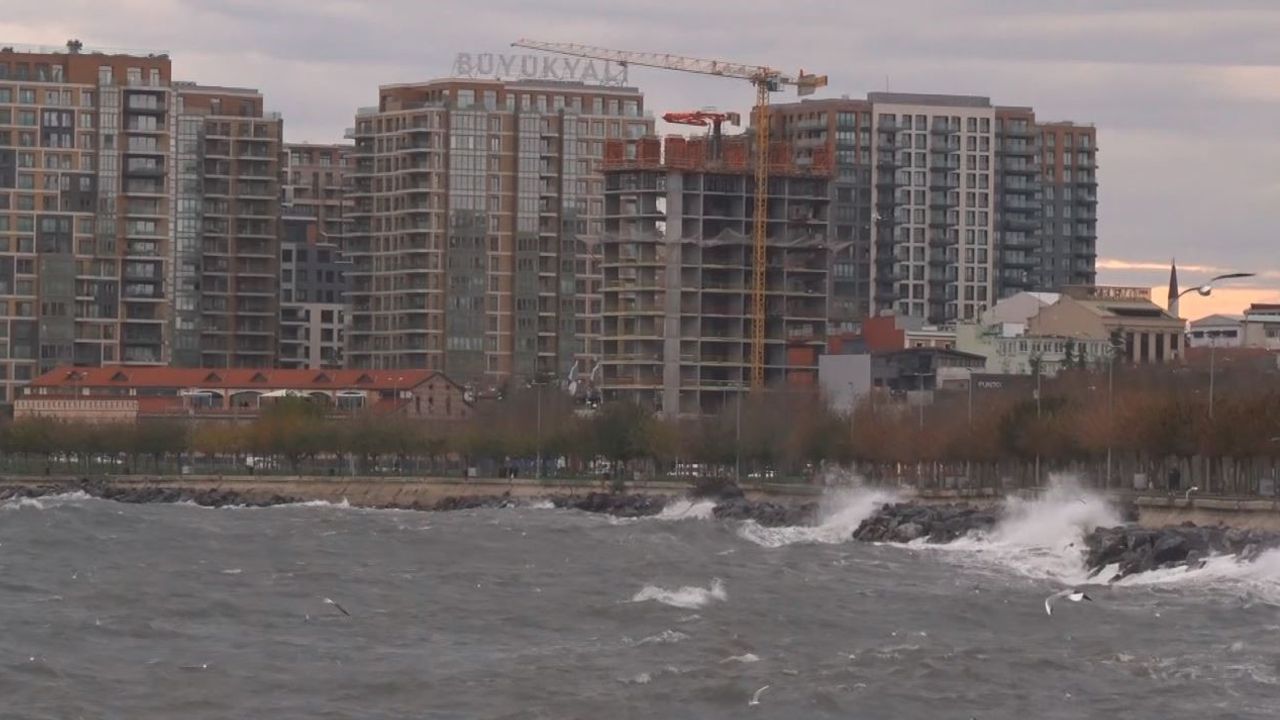 İstanbul'da lodos etkili oluyor