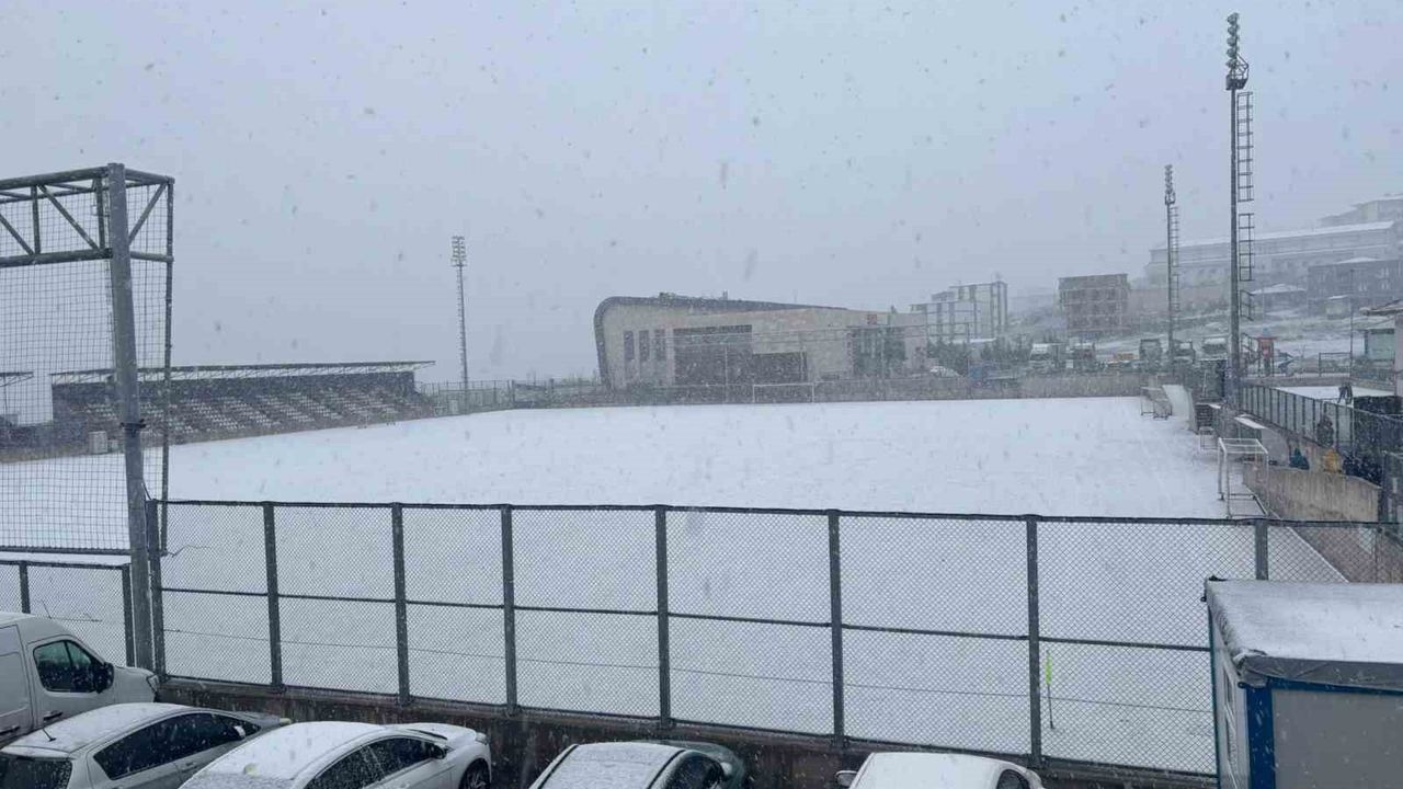 Kocaeli 2. Amatör Lig'de kar engeli