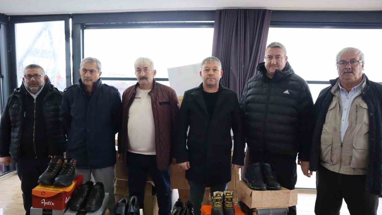 “Çocuklar Üşümesin” diyerek 10 yılda 4 bin ayakkabı dağıttı: Yalovalı esnaftan örnek yardım