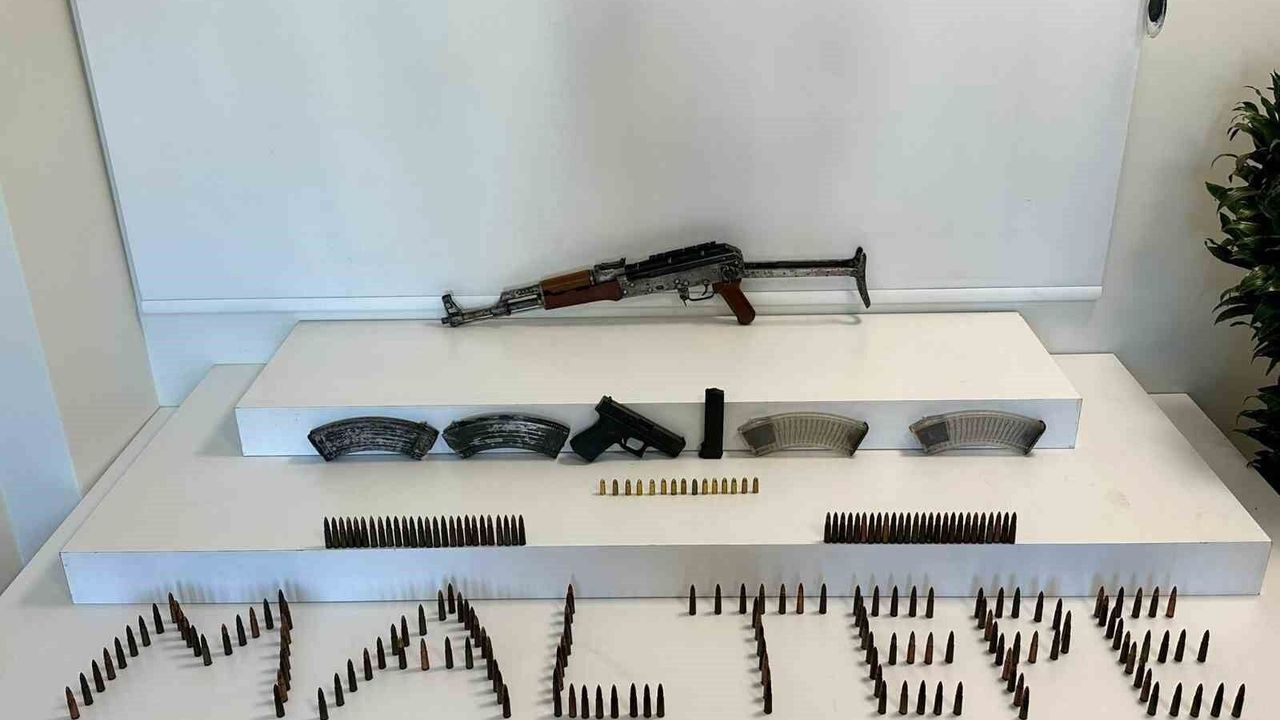 Cephanelik Gibi Ev! Maltepe’de Yakalanan Zanlı Cezaevine Gönderildi