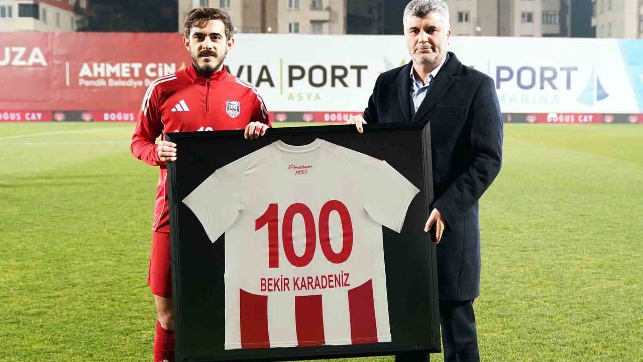 Pendikspor'da Bekir Karadeniz 100. Maçına Çıktı