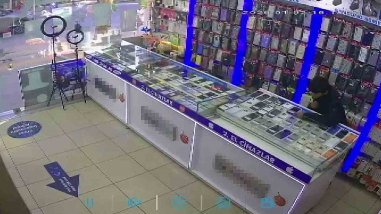 Pendik’te Akılalmaz Tuzak: Kova ve Vileda ile Dükkanı Soydular