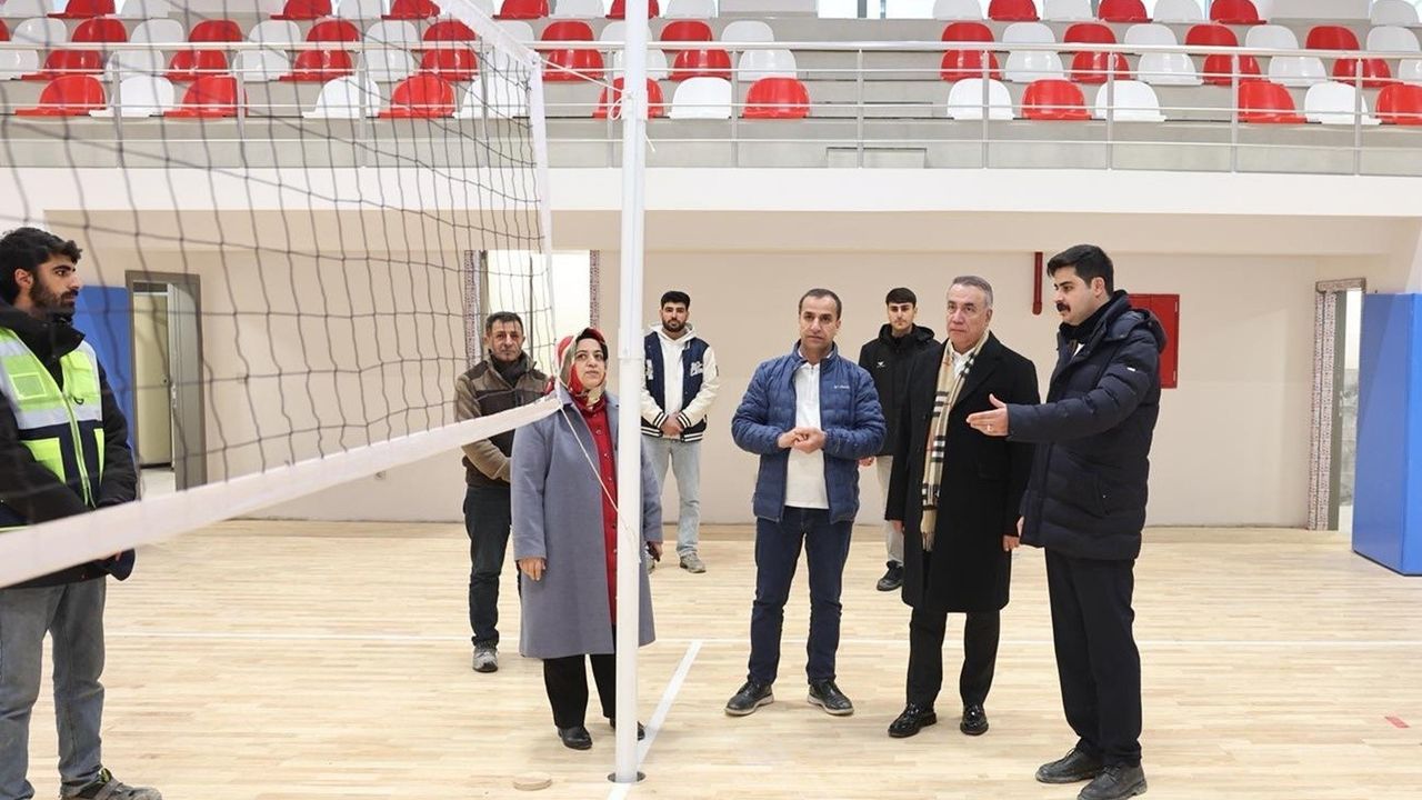 Sultangazili gençler modern bir spor merkezine daha kavuşuyor