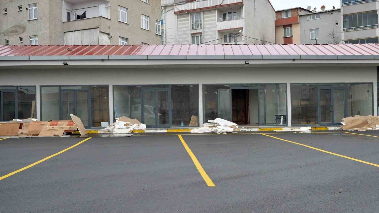 Türkiye'nin ilk 112 Komuta Merkezi Esenyurt'ta hayata geçiyor