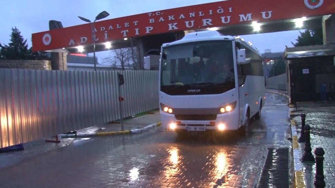 Uyuşturucu soruşturmasında gözaltına alınan fenomenler Adli Tıp’a götürüldü