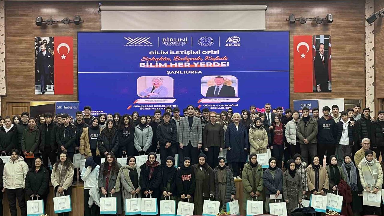 YÖK'ün 'Bilim Kafe' etkinlikleriyle 6 ilde gençlerle buluştu