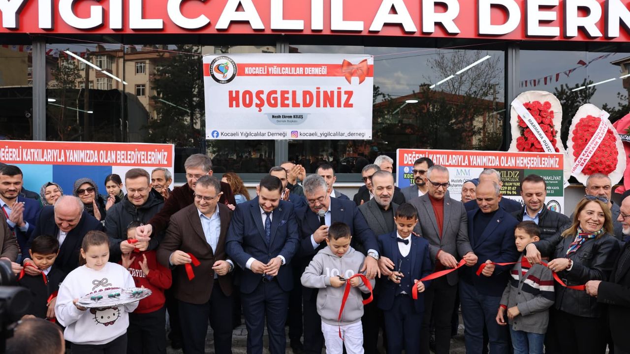 AK Parti Kocaeli İl Başkanı Talus, Yığılcalılar Derneği Açılışına Katıldı