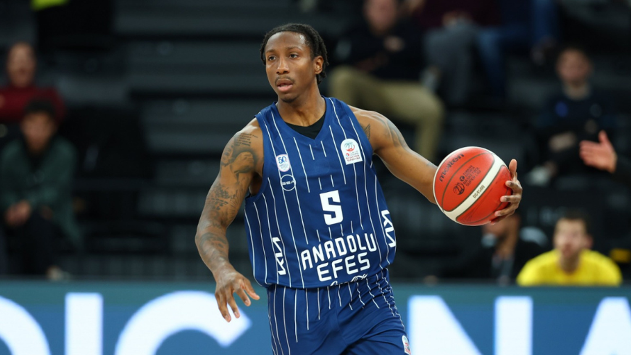 Saben Lee’li Anadolu Efes Kazandı: Mersin Spor’a Karşı 93-80’lik Galibiyet