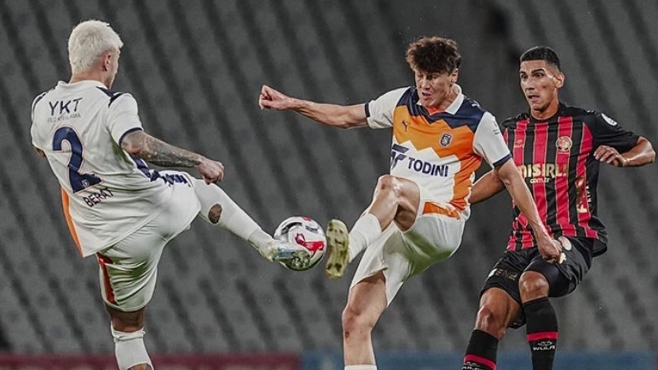 Başakşehir Zirve Peşinde, Karagümrük Nefes Arıyor: İşte İlk 11'ler