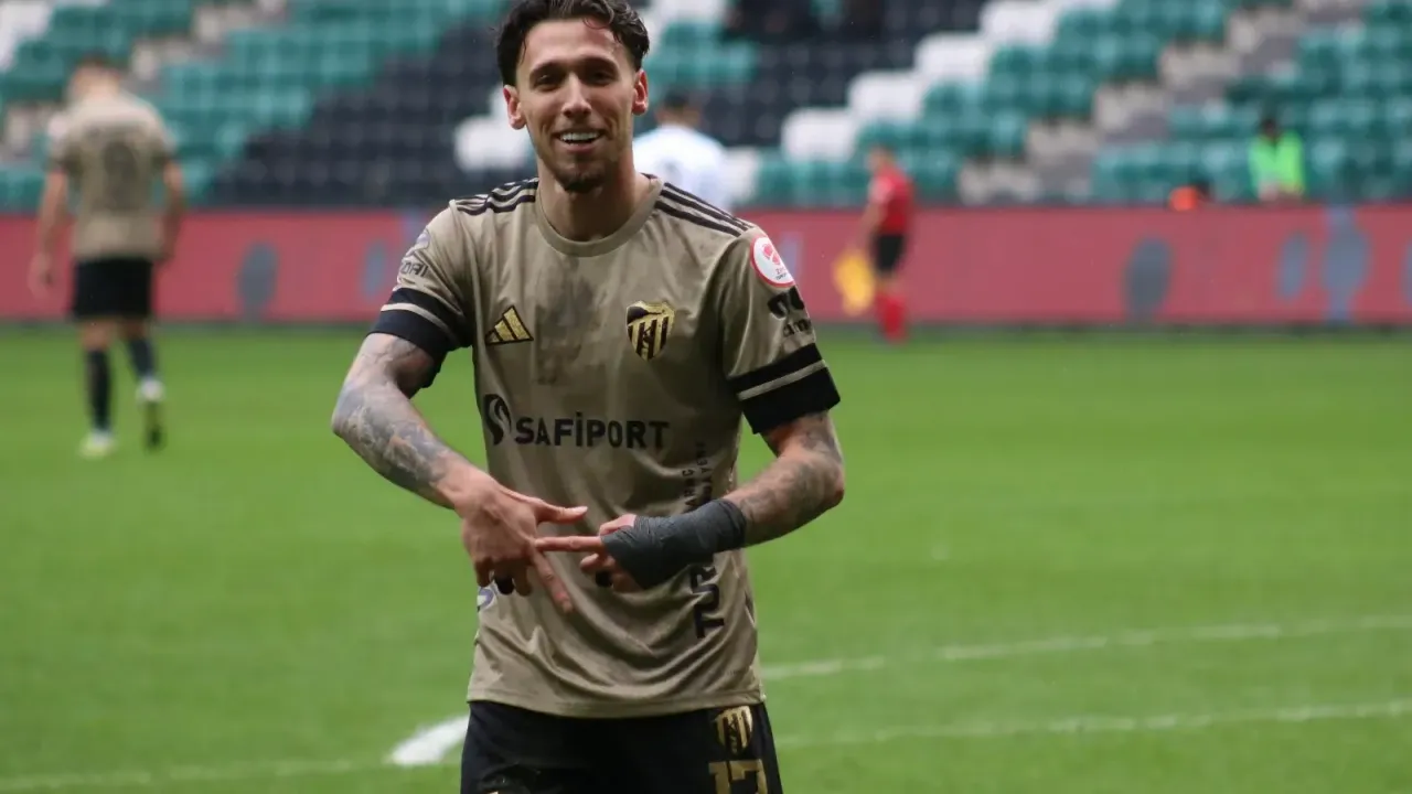 Darko Churlinov'un Beşiktaş Maçında Yedek Başlaması Bekleniyor