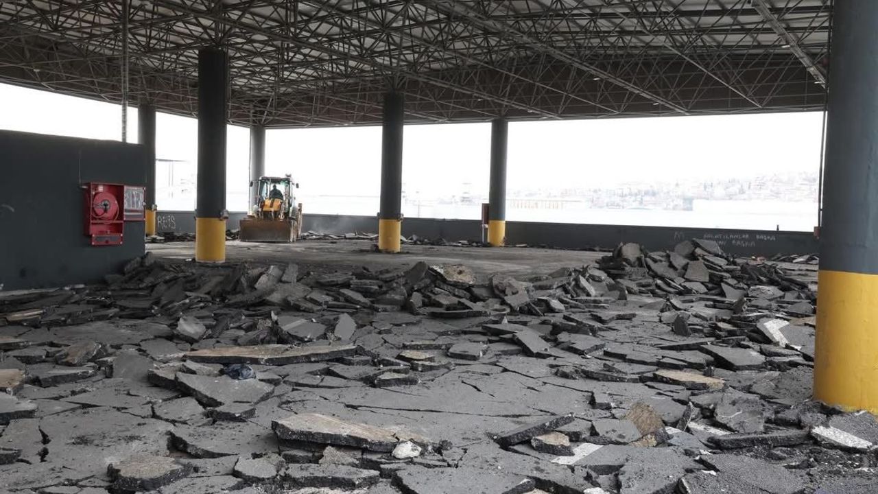 Dilovası’nda dönüşüm başladı: Katlı otopark, modern belediye binasına dönüşüyor