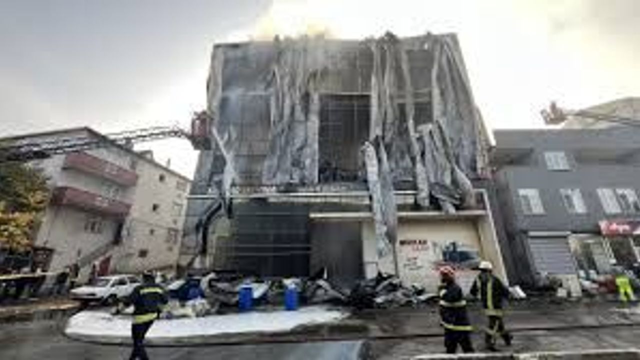 Dilovası Faciasında Hayatını Kaybeden İşçilerin Aileleri Adalet İçin Yürüyor