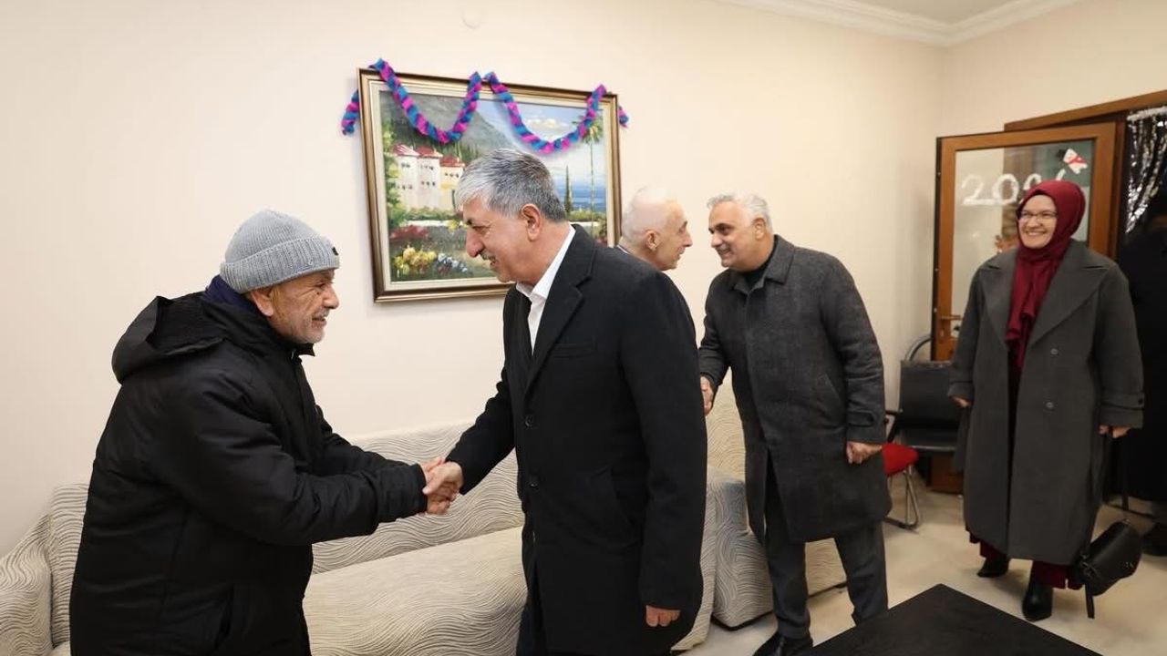 Dilovası’nda Yeni Yıl Coşkusu Kamu Kurumlarıyla Paylaşıldı