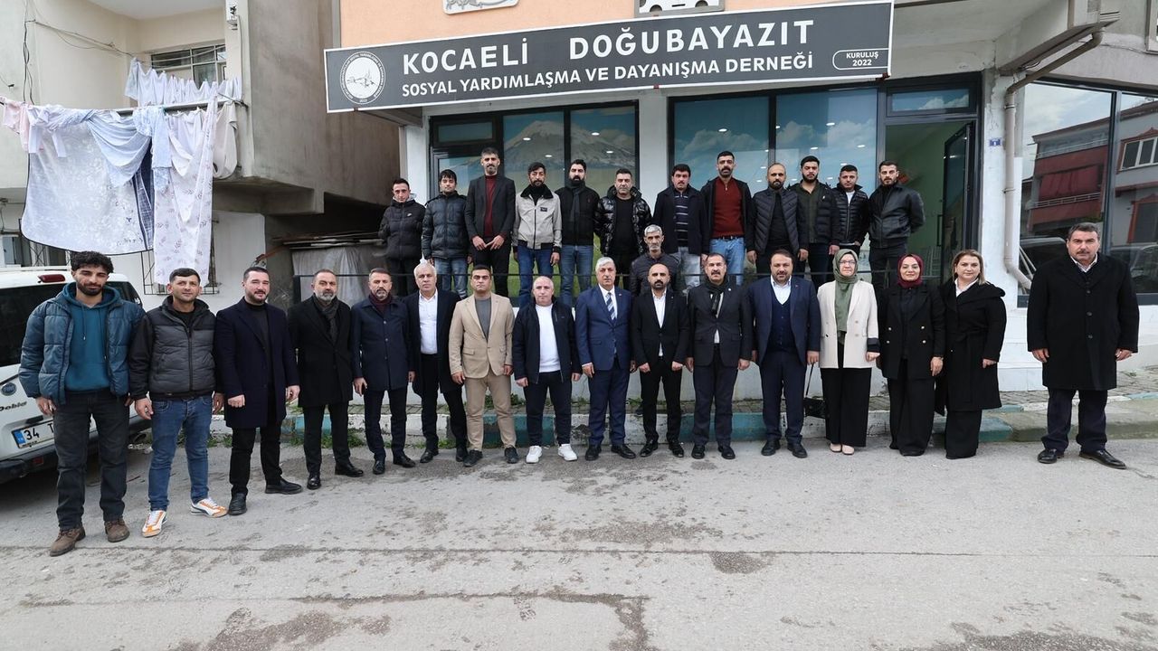 Cemil Yaman’dan Dilovası’nda STK turu: “Milletimizle omuz omuza çalışıyoruz”