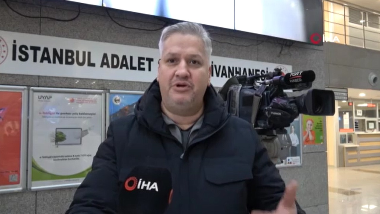 Fırtınada Zorlanan Anne ve Bebeğine Çevik Kuvvet Polisi Kalkan Oldu