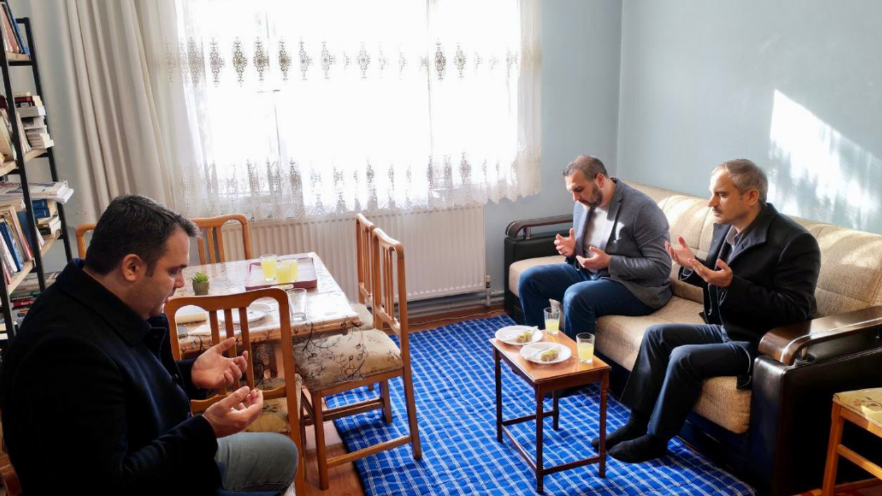 Çayırova Belediye Başkanı Bünyamin Çiftçi’den Taziye Ziyareti